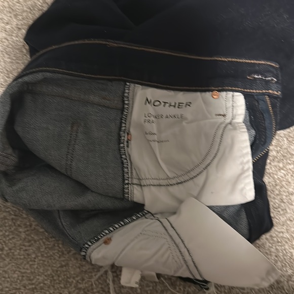 MOTHER Looker Ankle Fray Jeans - Picture 3 of 4